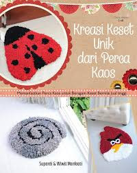 Kreasi Keset Unik Dari Perca Kaos